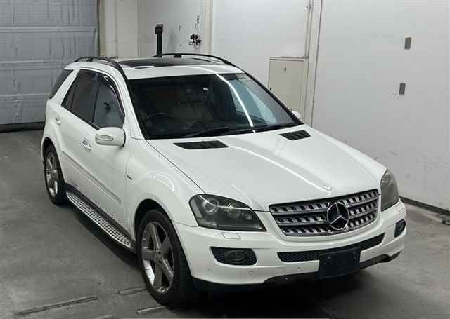 2008 MERCEDES-BENZ M-CLASS ML350 125,559 km