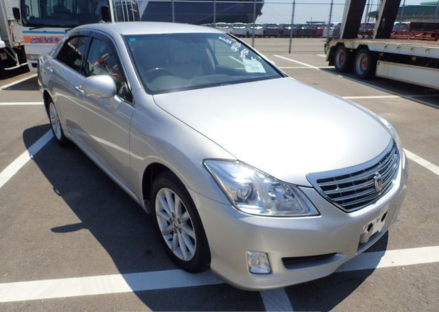 2008 TOYOTA CROWN ROYAL SALOON 132,409 km