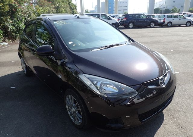2010 MAZDA DEMIO 13C 67,998 km