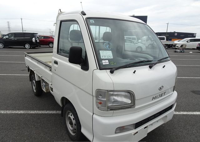 2000 DAIHATSU HIJET TRUCK 31,472 km