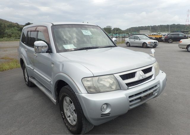 2005 MITSUBISHI PAJERO 133,891 km