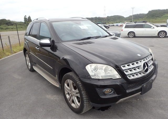 2010 MERCEDES-BENZ M-CLASS ML350 4 MATIC SPORTS PACKAGE 90,395 km