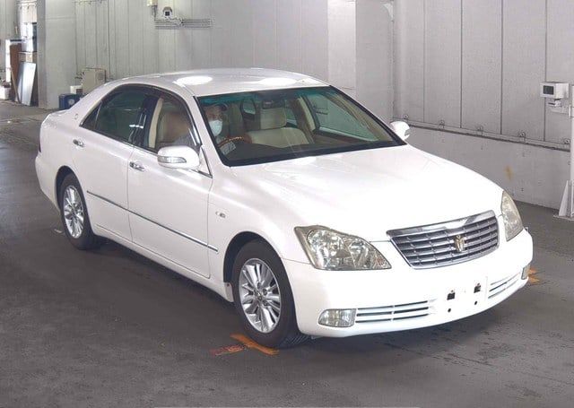2006 TOYOTA CROWN ROYAL SALOON 74,648 km