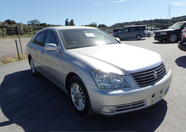 2004 TOYOTA CROWN ROYAL SALOON 74,907 km