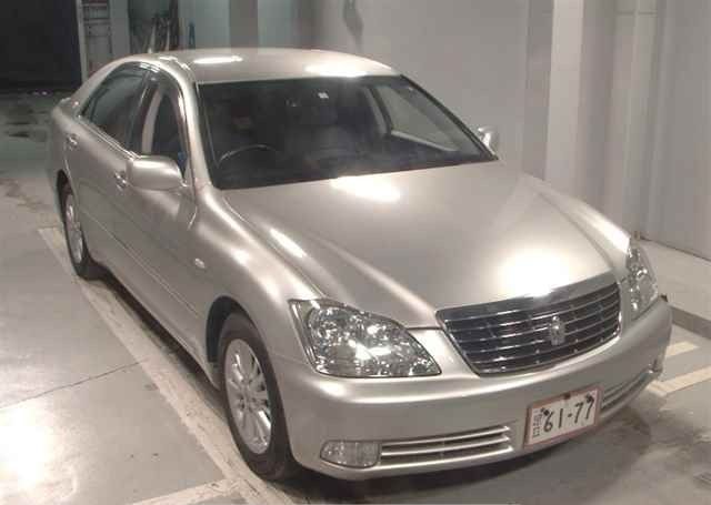 2004 TOYOTA CROWN ROYAL SALOON 74,907 km