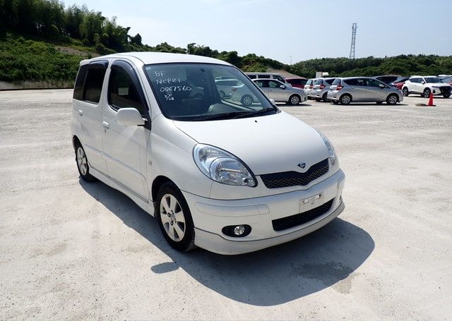 2004 TOYOTA FUN CARGO G REAR LIVING VERSION 62,061 km