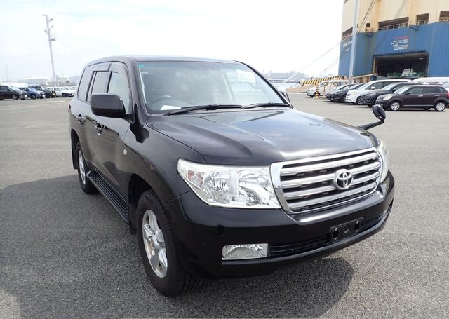 2009 TOYOTA LAND CRUISER AX 131,313 km