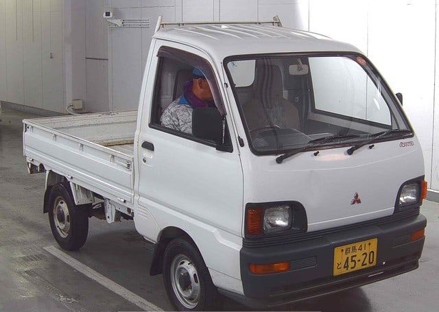 1995 MITSUBISHI MINICAB TRUCK TD 50,250 km