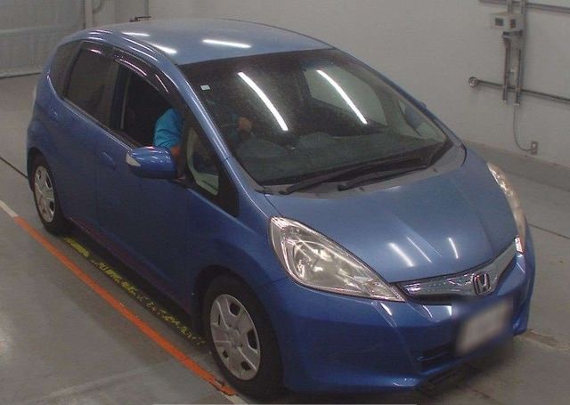 2010 HONDA FIT HYBRID SMART SELECTION 100,918 km