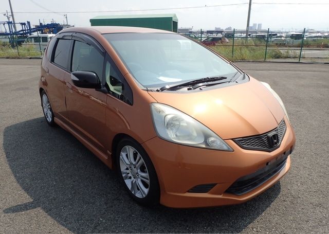 2010 HONDA FIT RS 139,021 km