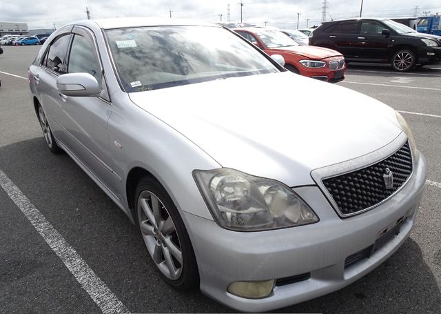 2006 TOYOTA CROWN ATHLETE 136,975 km