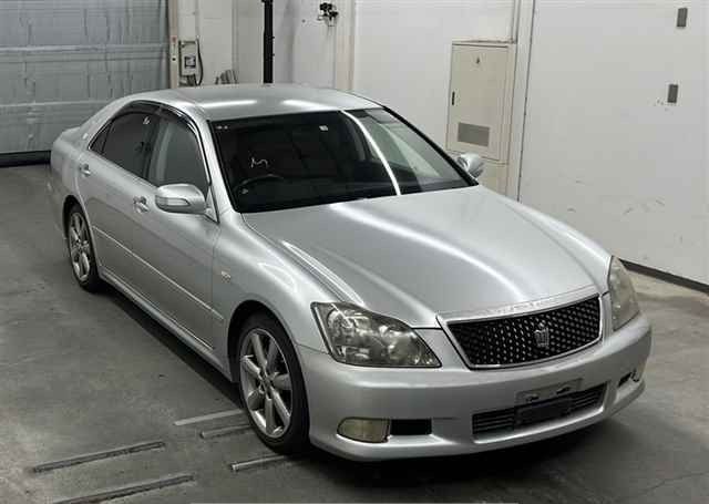 2006 TOYOTA CROWN ATHLETE 136,975 km