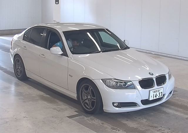2009 BMW 3 SERIES 320I 108,909 km