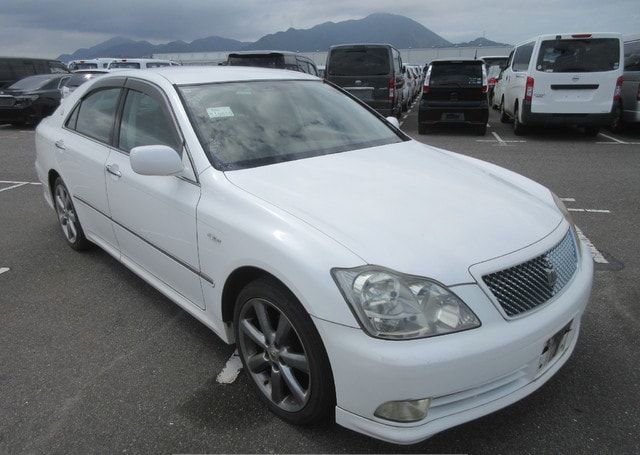 2004 TOYOTA CROWN ATHLETE 109,889 km