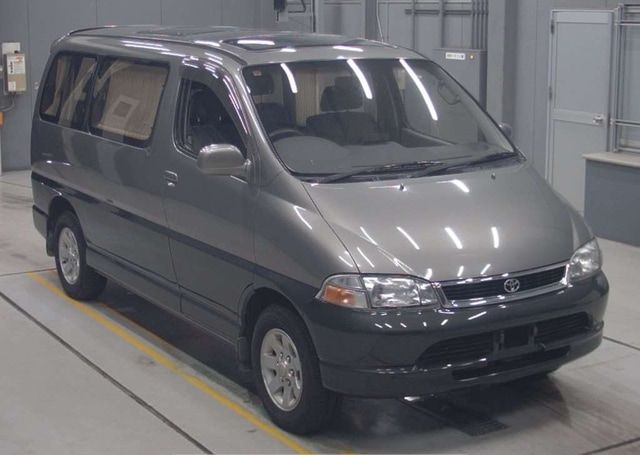 1995 TOYOTA GRANVIA Q TWIN MOON ROOF Diesel 134,205 km