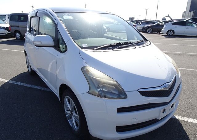 2006 TOYOTA RACTIS G L PANORAMA PACKAGE 84,415 km