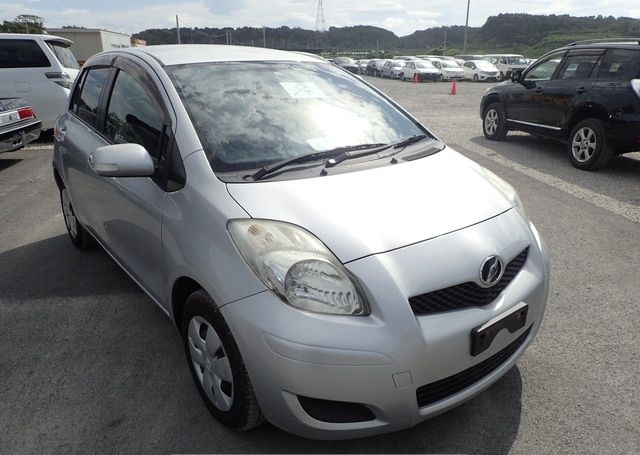 2008 TOYOTA VITZ F LIMITED 9,800 km