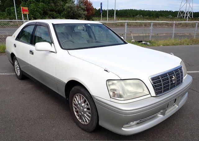 2000 TOYOTA CROWN ROYAL EXTRA FOUR 82,684 km