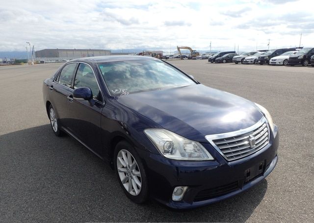 2010 TOYOTA CROWN ROYAL SALOON 101,559 km