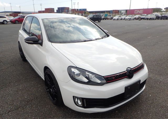 2010 VOLKSWAGEN GOLF GTI 113,306 km