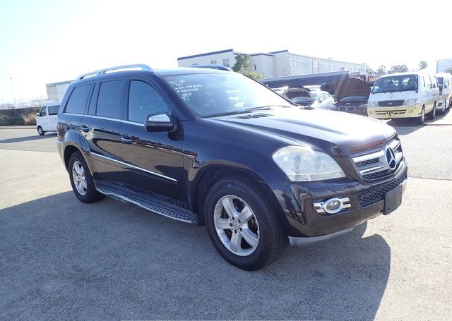 2010 MERCEDES-BENZ GL-CLASS GL550 115,615 km