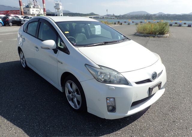 2010 TOYOTA PRIUS HYBRID G TOURING SELECTION 96,350 km