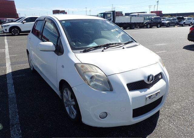 2006 TOYOTA VITZ RS 112,591 km