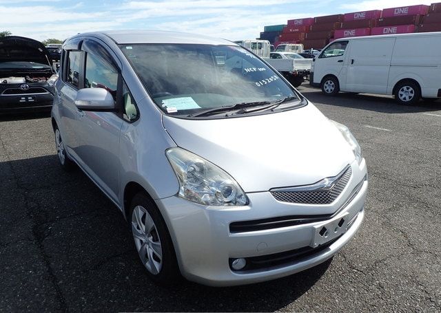2009 TOYOTA RACTIS G 37,092 km