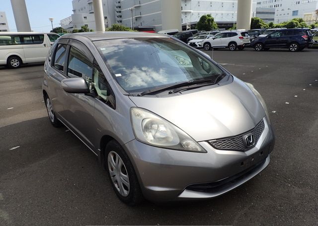 2010 HONDA FIT X 105,388 km