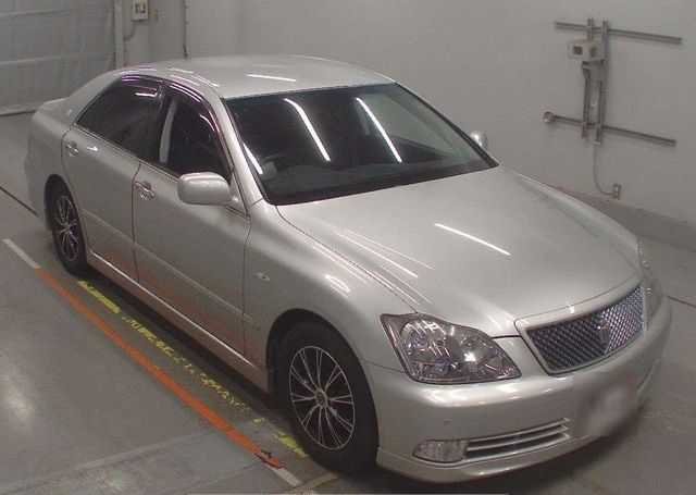 2004 TOYOTA CROWN ATHLETE 87,996 km