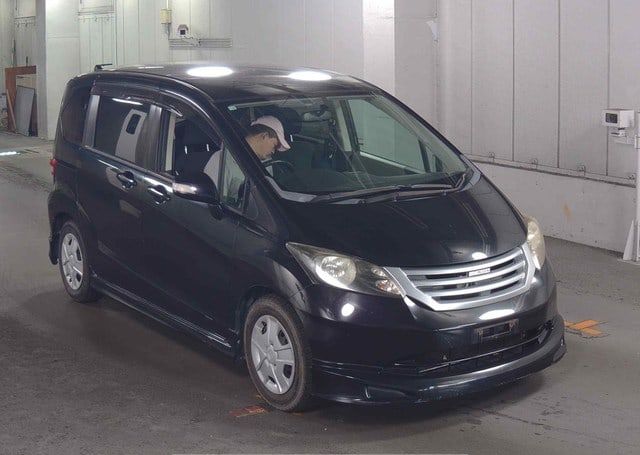 2010 HONDA FREED G JUST SELECTION 124,106 km