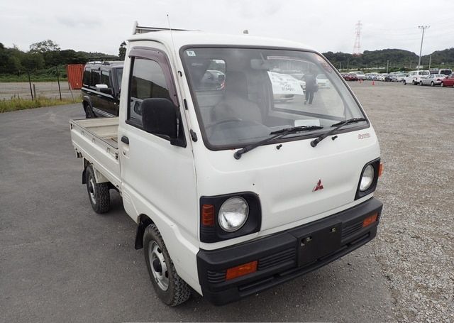 1993 MITSUBISHI MINICAB TRUCK TD 52,274 km