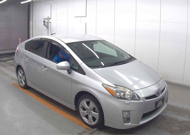 2009 TOYOTA PRIUS HYBRID S TOURING SELECTION 132,727 km