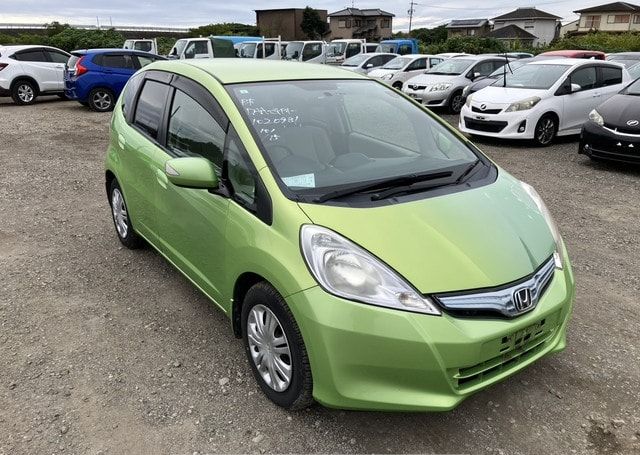 2010 HONDA FIT HYBRID 91,916 km