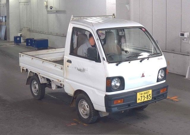 1993 MITSUBISHI MINICAB TRUCK 93,396 km