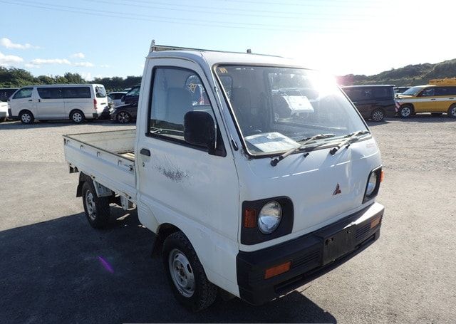 1993 MITSUBISHI MINICAB TRUCK 93,396 km