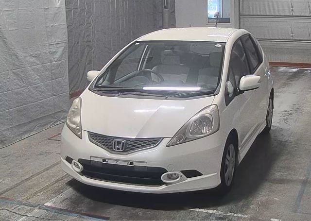 2008 HONDA FIT RS 103,000 km