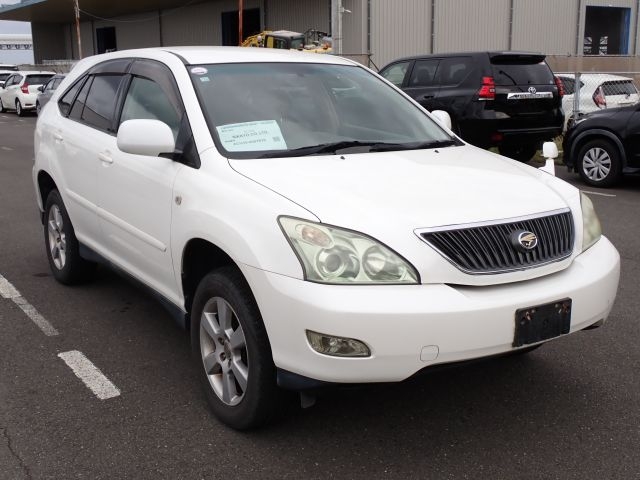 2004 Toyota Harrier 240G Alcantara 148,624km