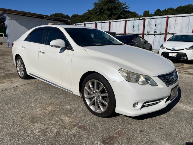 2010 Toyota Mark X 3.5 Premium 38,472km