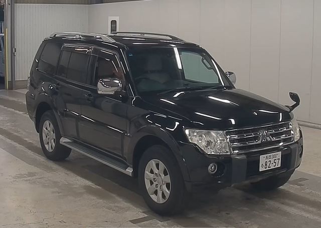 2010 MITSUBISHI PAJERO LONG EXCEED 176,500 km