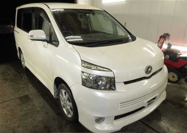 2009 TOYOTA VOXY Z 136,442 km