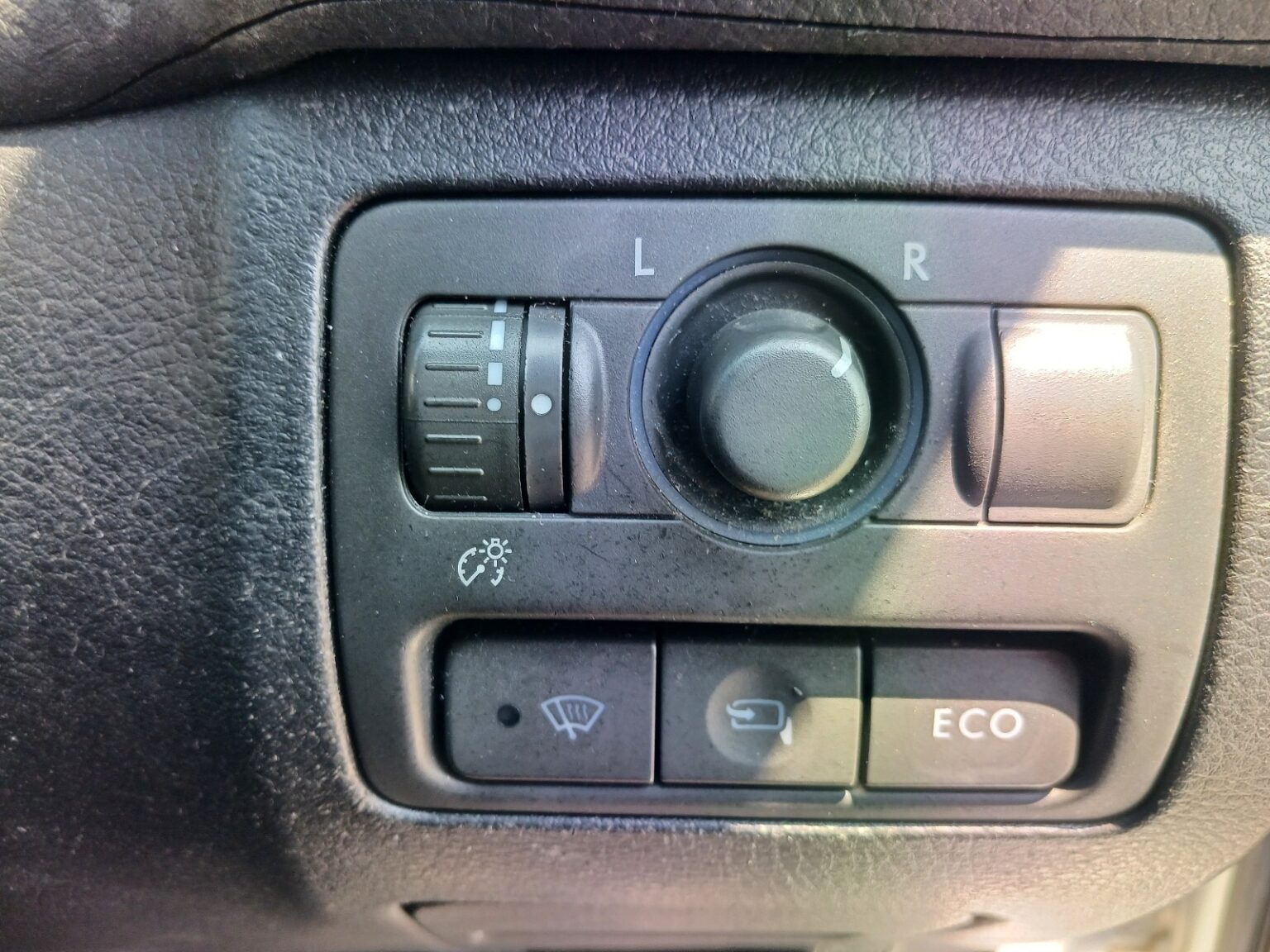 SUBARU LEGACY B4 thumbnail 15