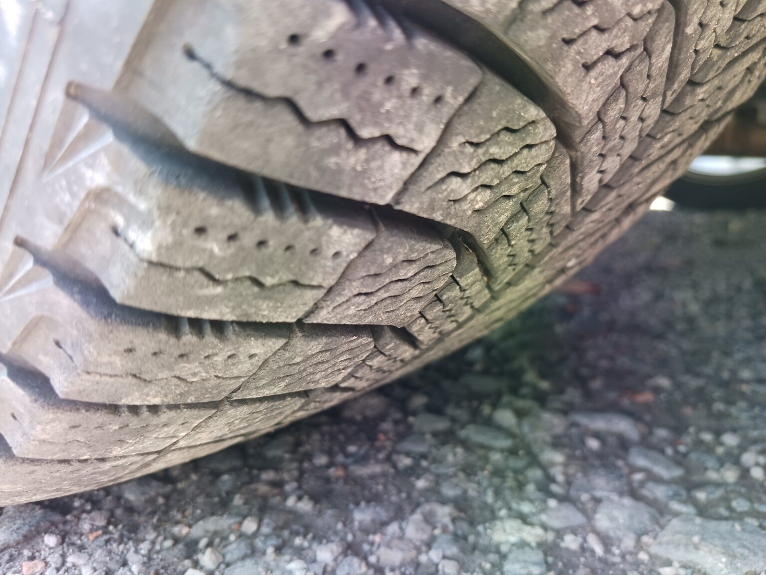 SUBARU LEGACY B4 thumbnail 36