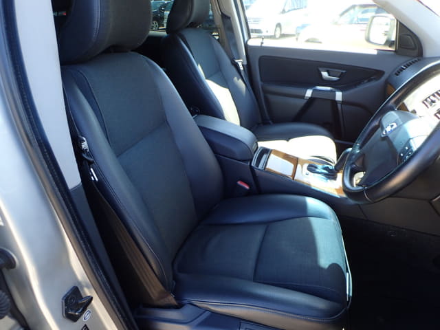 VOLVO XC90 thumbnail 25