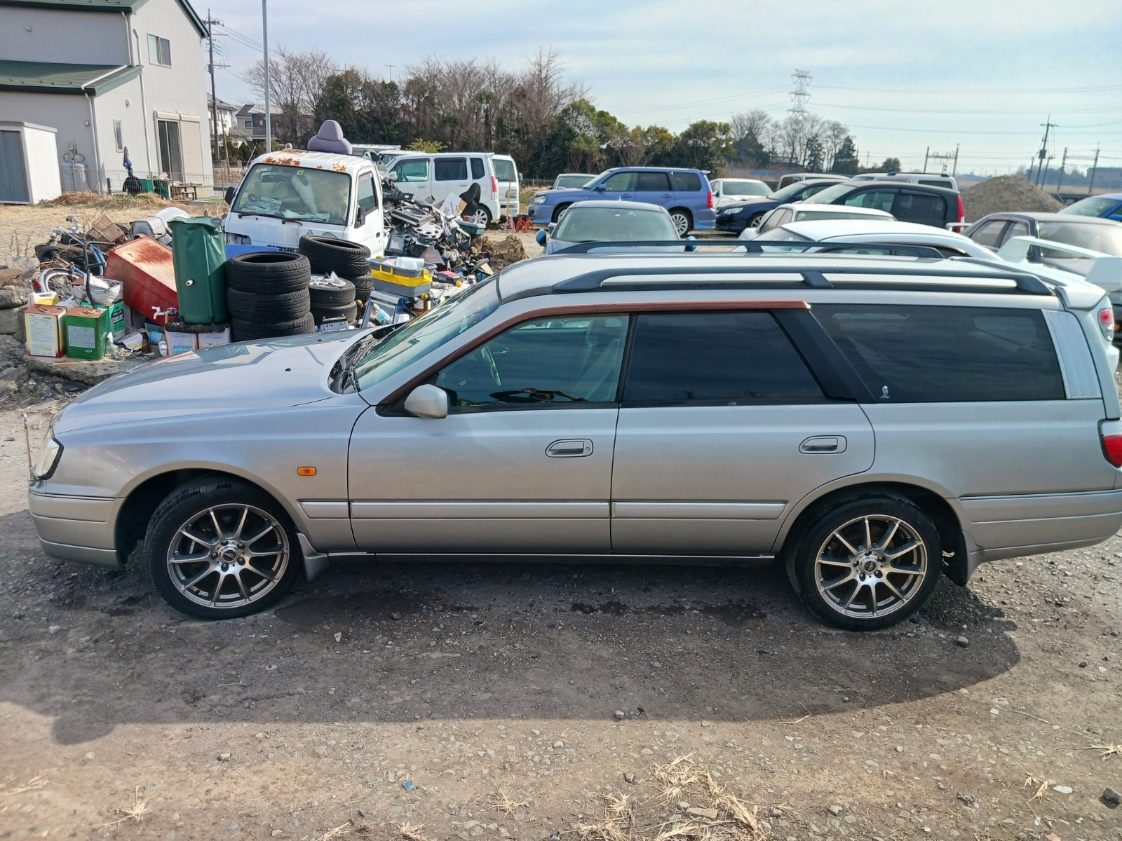 NISSAN STAGEA thumbnail 10
