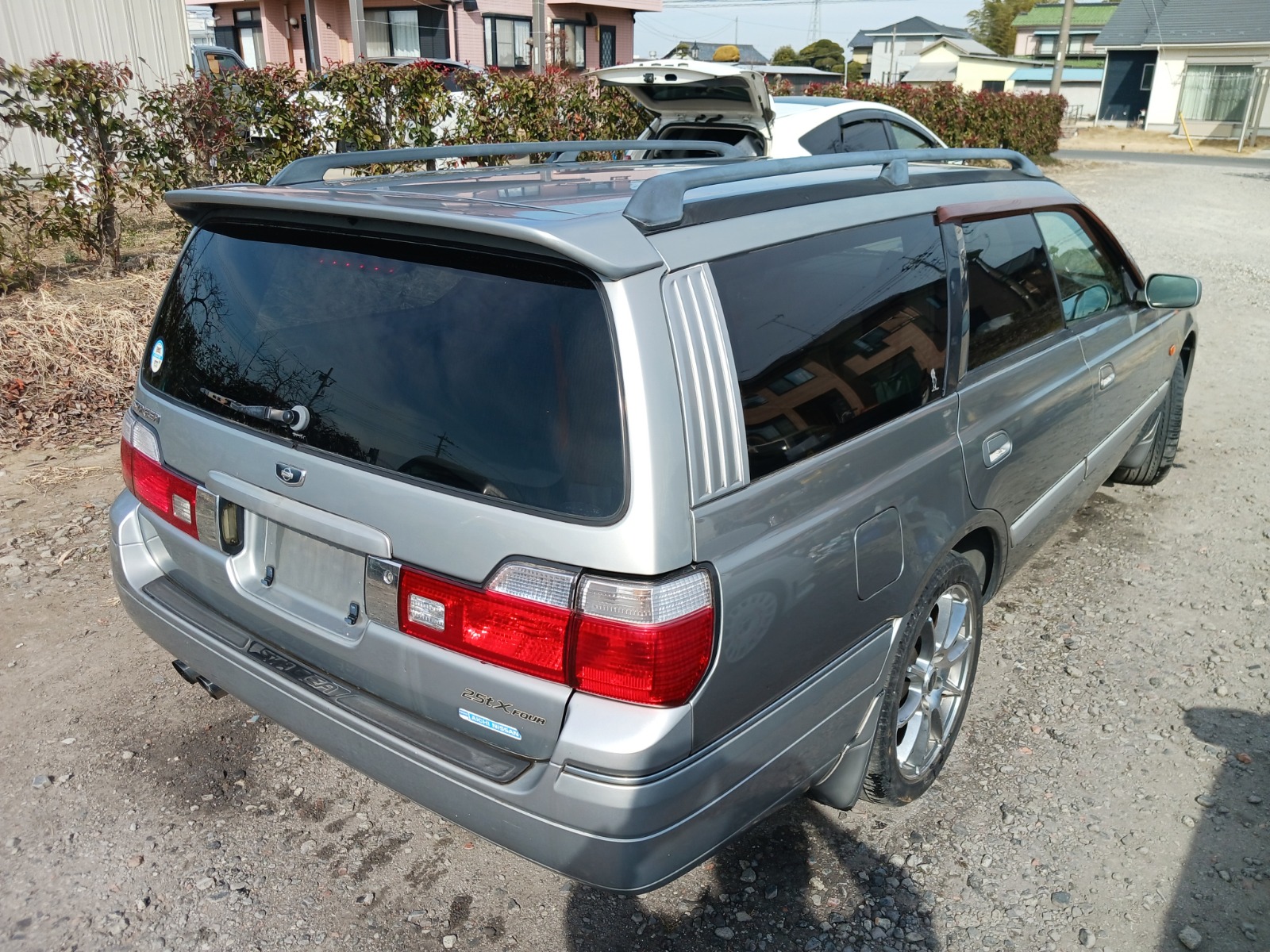 NISSAN STAGEA thumbnail 17