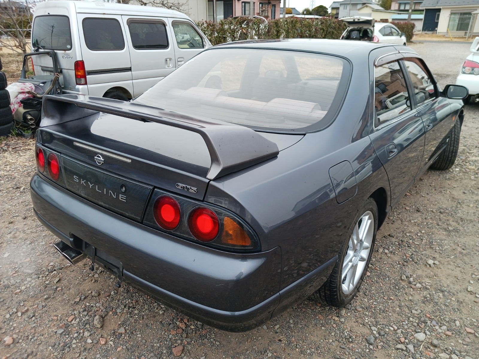 NISSAN SKYLINE thumbnail 40