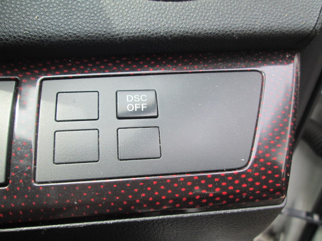 MAZDA AXELA thumbnail 11