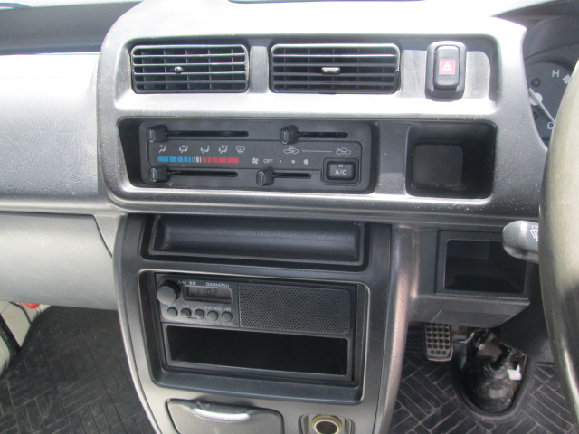 DAIHATSU HIJET TRUCK thumbnail 7