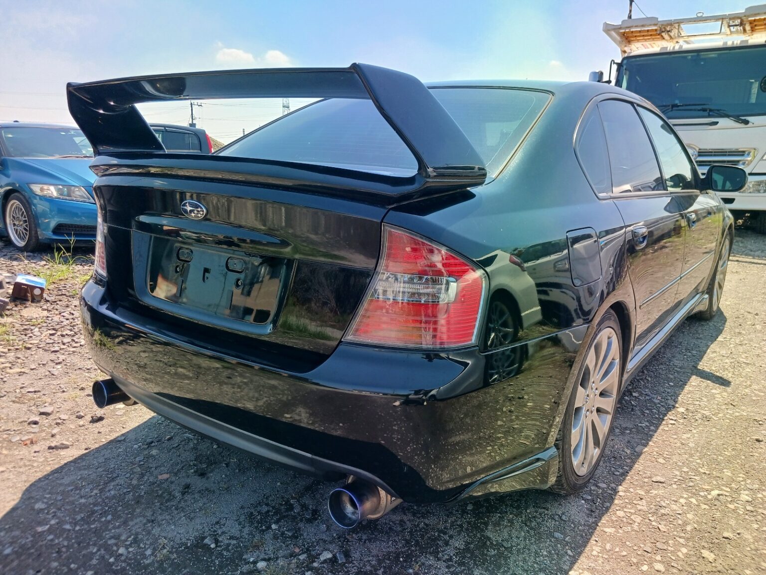 2004 SUBARU LEGACY B4